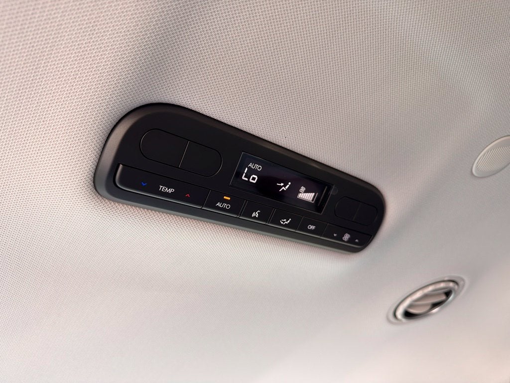 2027 Hyundai PALISADE HYBRID SEL 7 Passenger