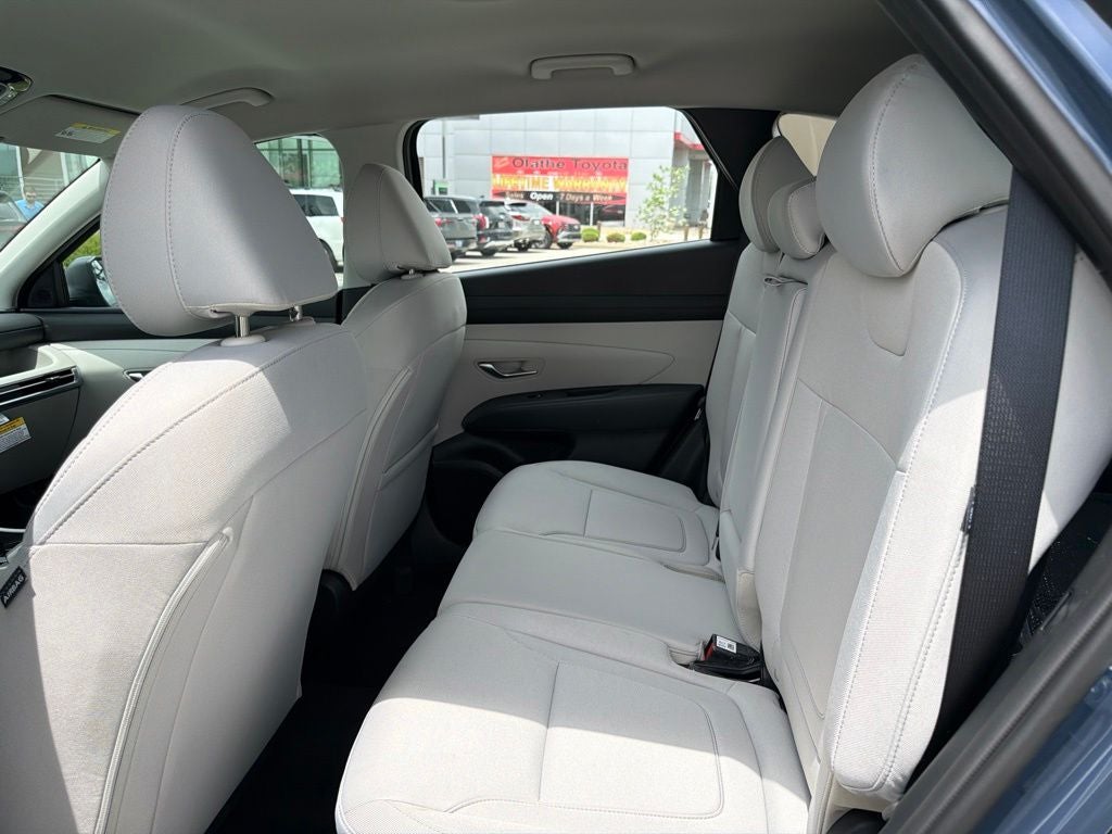 2026 Hyundai TUCSON SE