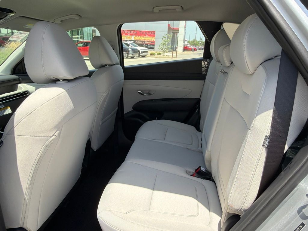 2026 Hyundai TUCSON SE