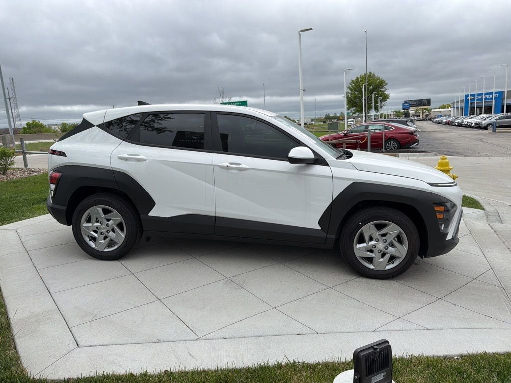 2026 Hyundai KONA SE