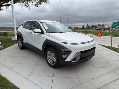 2026 Hyundai KONA SE