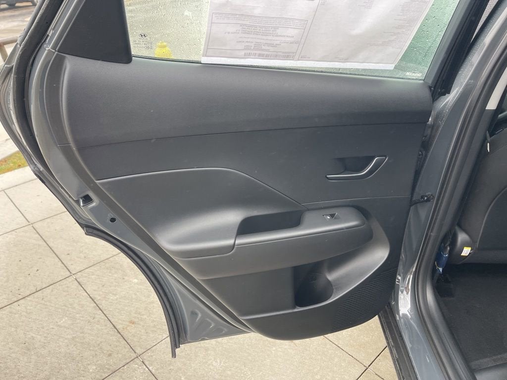 2026 Hyundai KONA SE