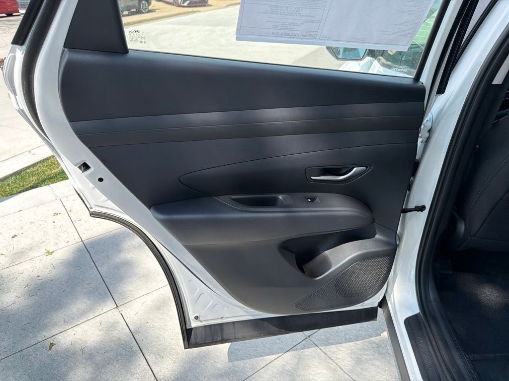 2026 Hyundai TUCSON HYBRID Blue SE