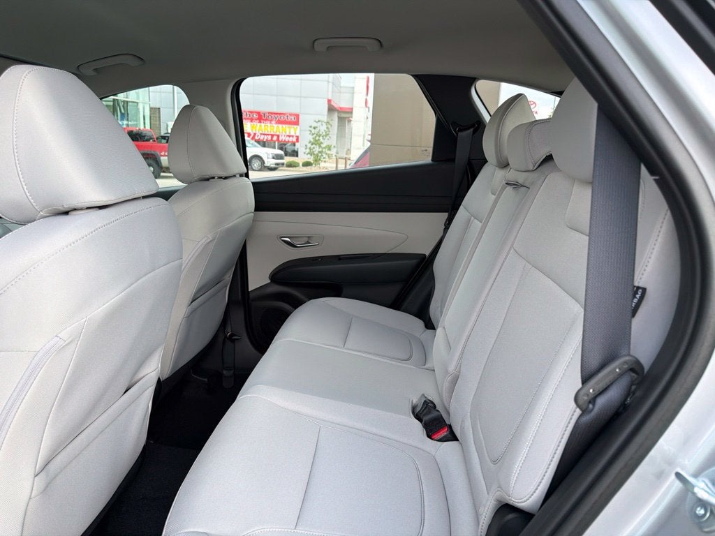 2026 Hyundai TUCSON HYBRID Blue SE