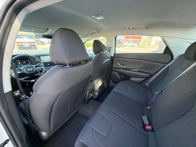 2026 Hyundai ELANTRA SE