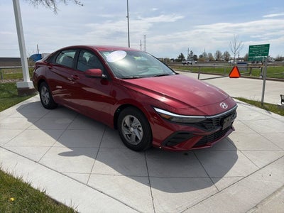 2026 Hyundai ELANTRA SE