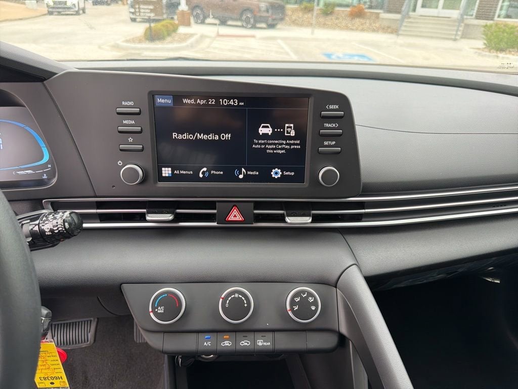 2026 Hyundai ELANTRA SE
