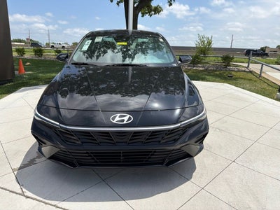 2026 Hyundai ELANTRA SE