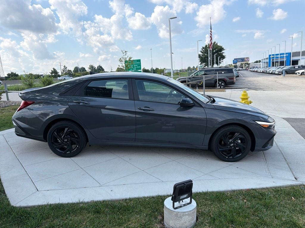 2026 Hyundai ELANTRA HYBRID SEL Sport