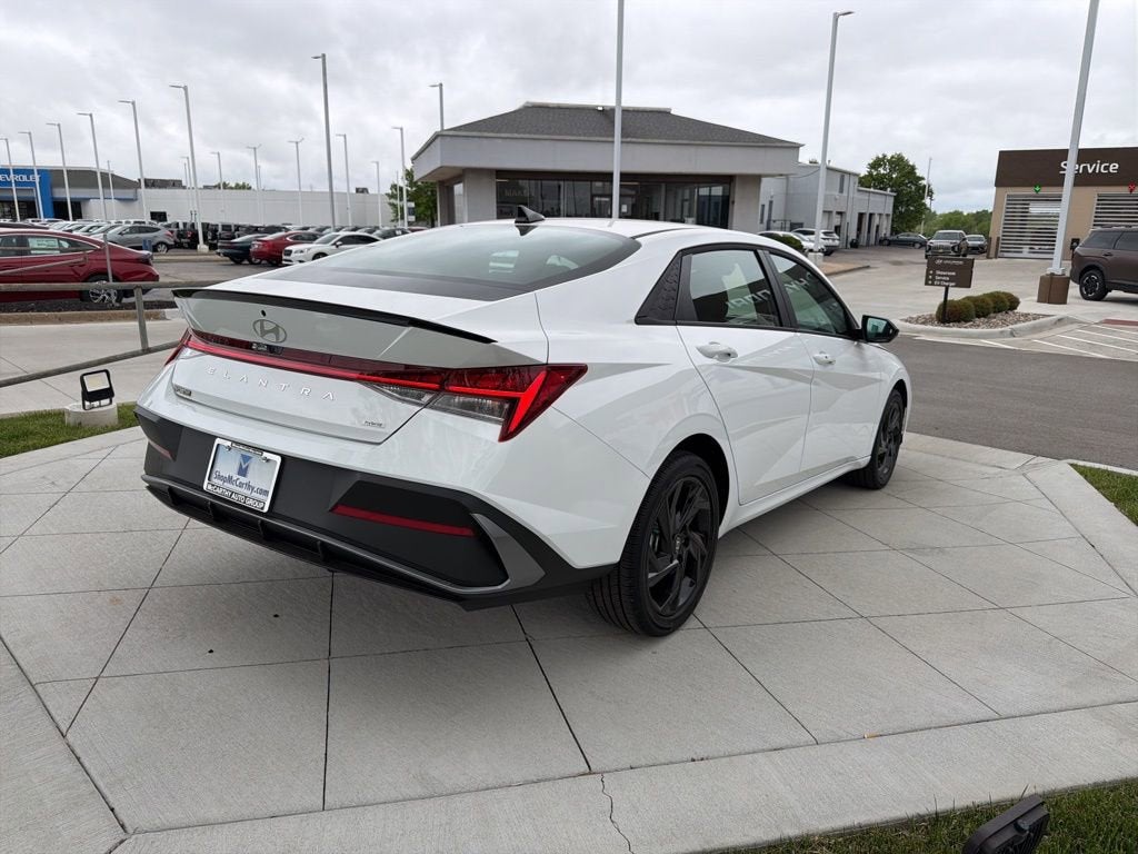 2026 Hyundai ELANTRA HYBRID SEL Sport