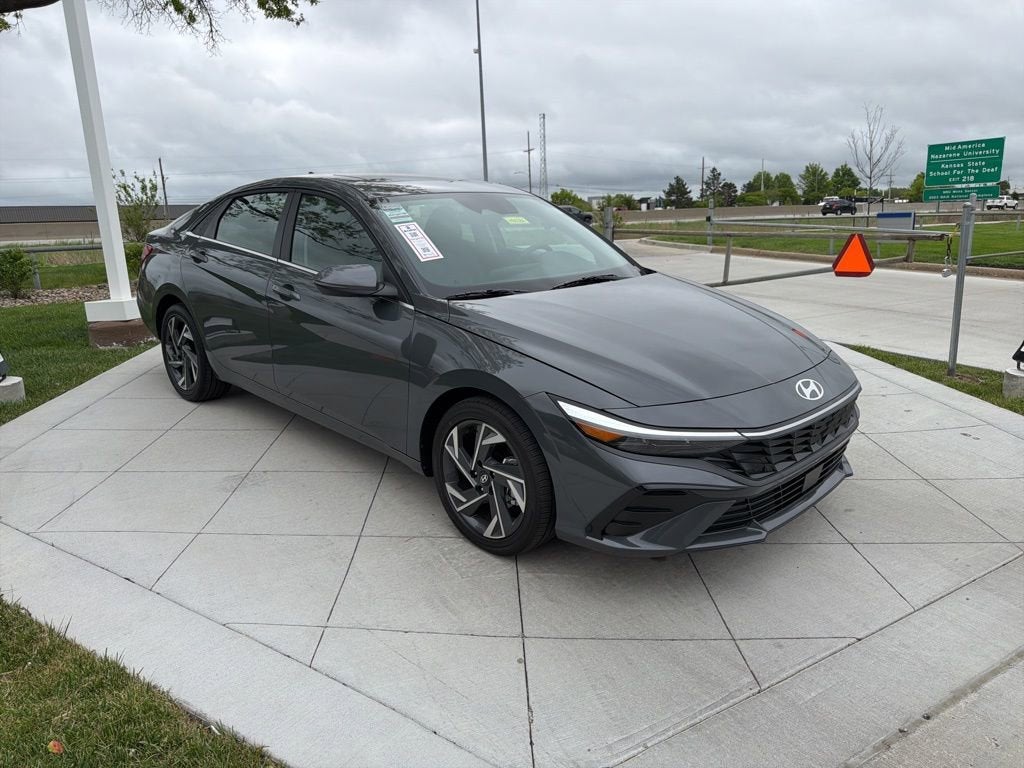 2026 Hyundai ELANTRA Limited