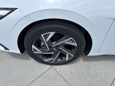 2026 Hyundai ELANTRA Limited