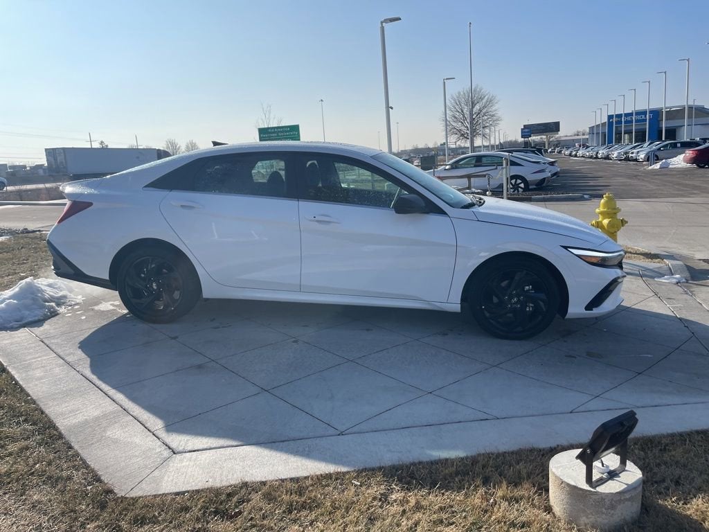 2026 Hyundai ELANTRA SEL Sport Premium