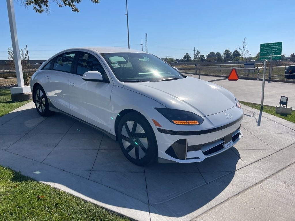 2025 Hyundai IONIQ 6 SE