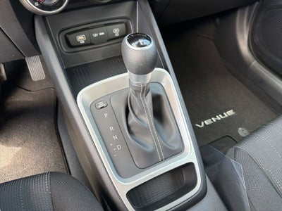 2026 Hyundai VENUE SE