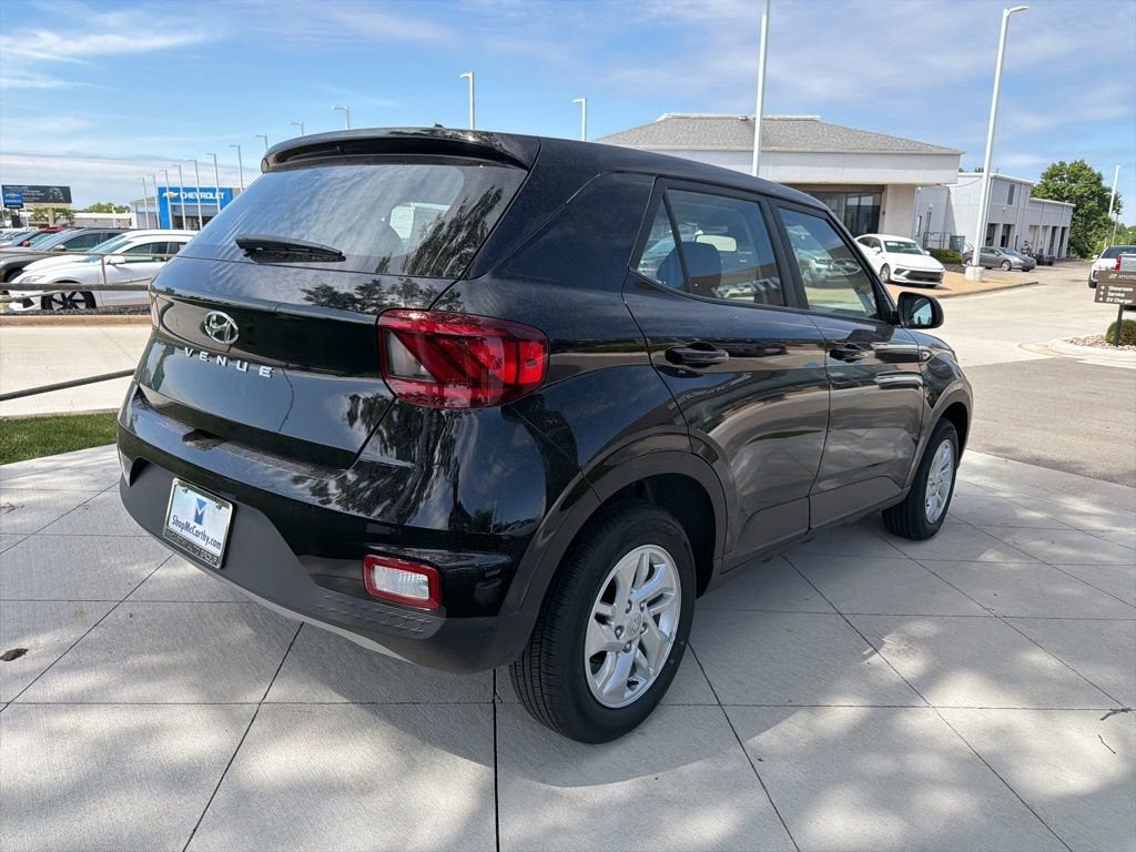 2026 Hyundai VENUE SE