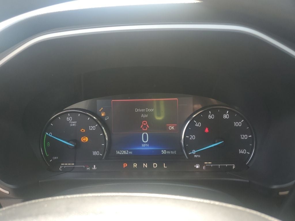 2022 Ford Escape Hybrid SE