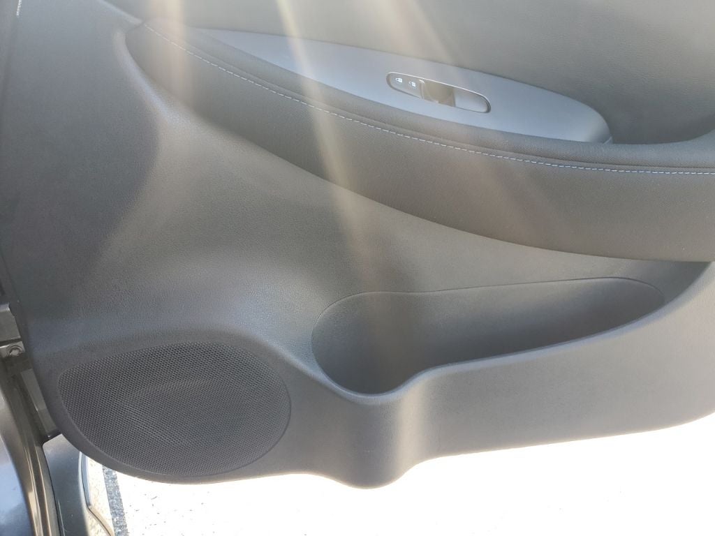 2025 Nissan Leaf S