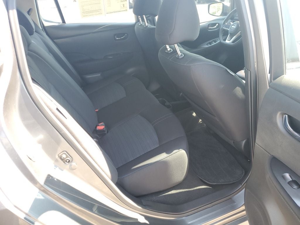 2025 Nissan Leaf S