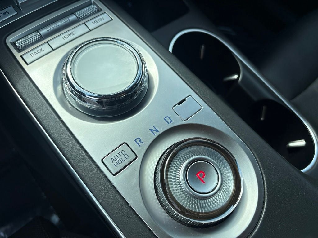 2025 Genesis GV70 2.5T