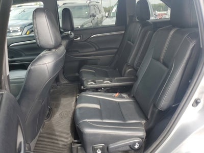 2017 Toyota Highlander SE