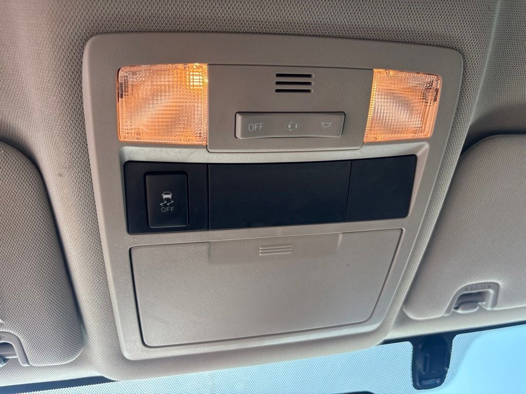 2016 Toyota Tacoma SR