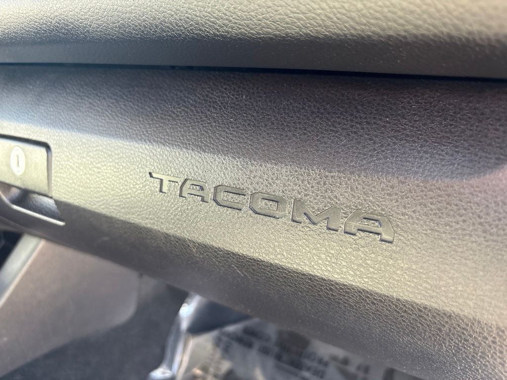 2016 Toyota Tacoma SR