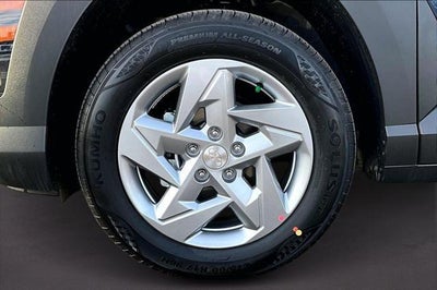 2026 Hyundai KONA SE FWD