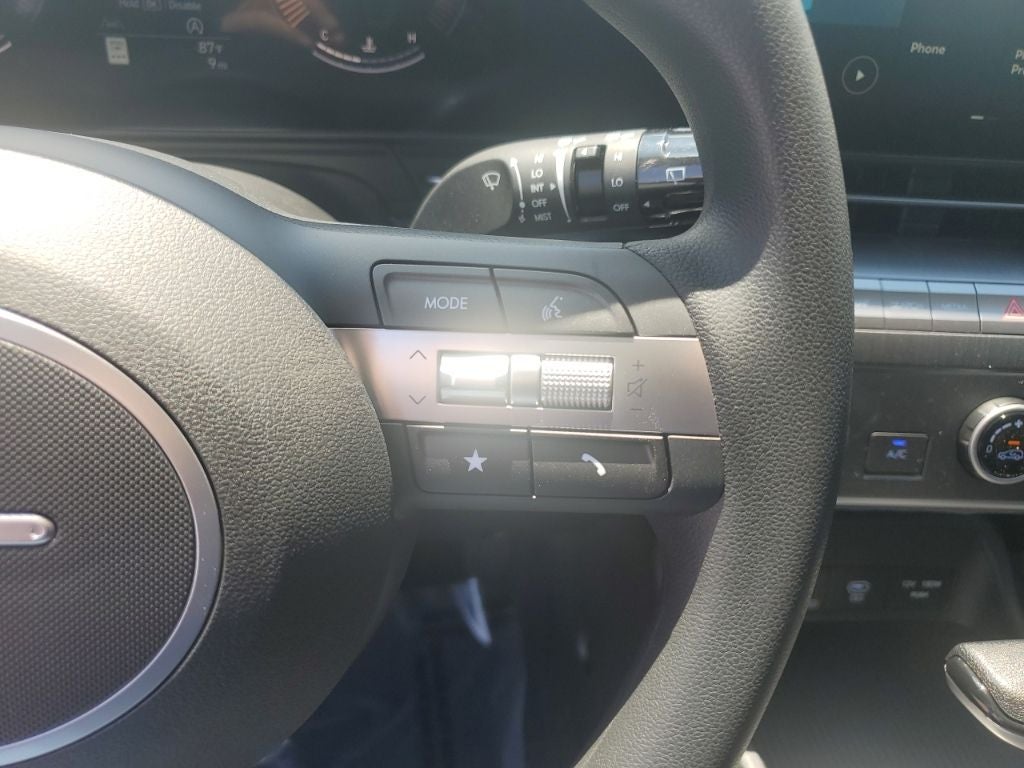 2026 Hyundai KONA SE FWD