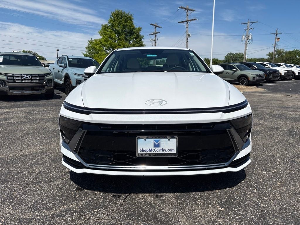 2025 Hyundai SONATA HYBRID SEL