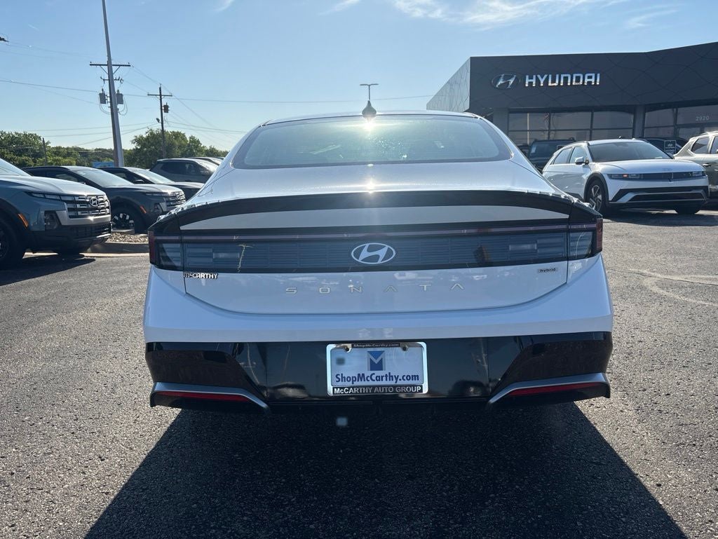 2025 Hyundai SONATA HYBRID SEL