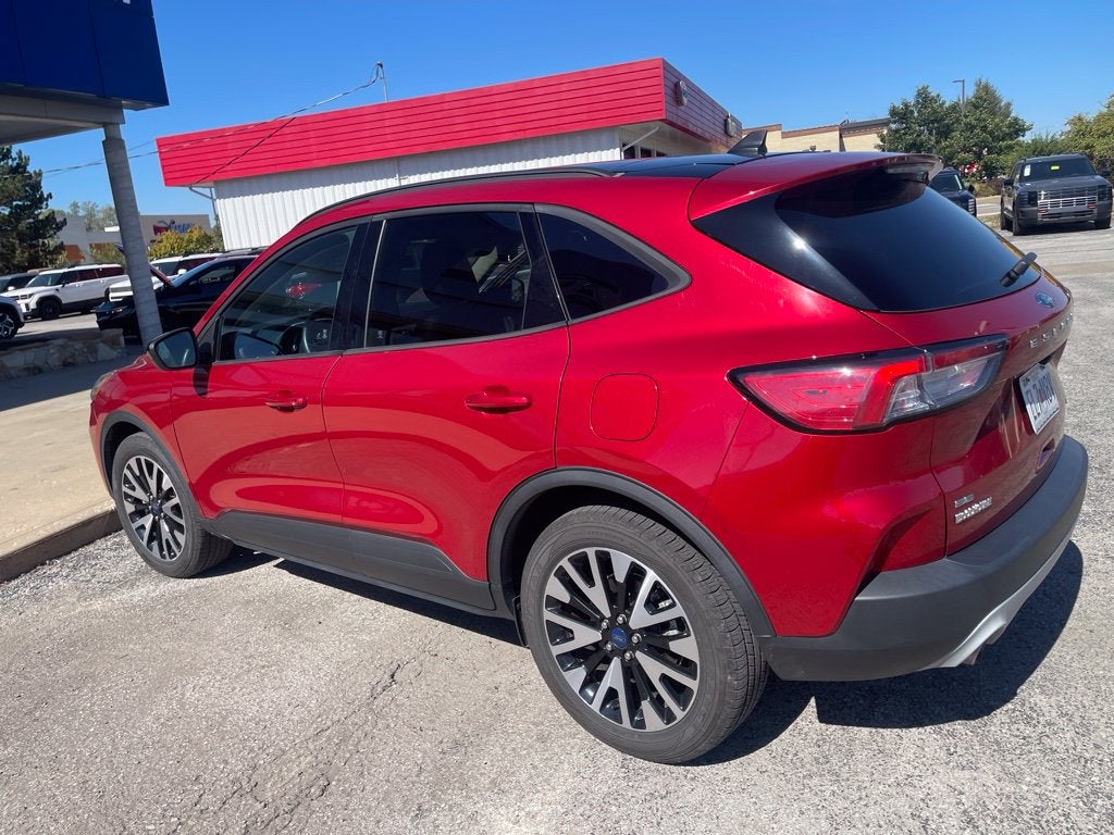 Used 2020 Ford Escape SE with VIN 1FMCU9BZ8LUC15393 for sale in Kansas City