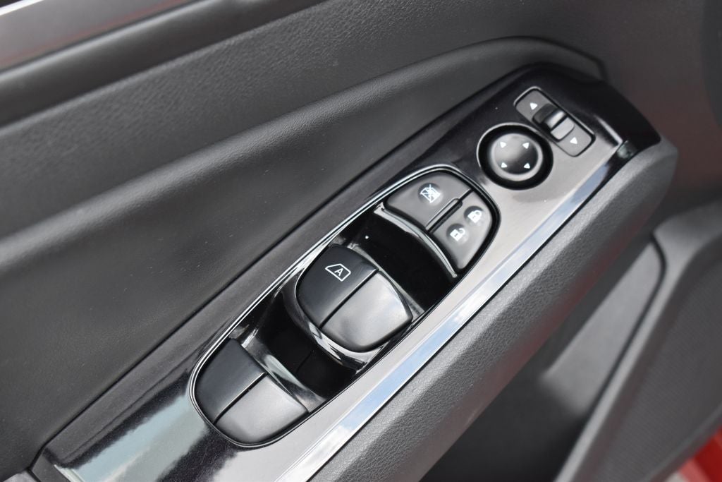 2024 Nissan Altima SR - Photo 16