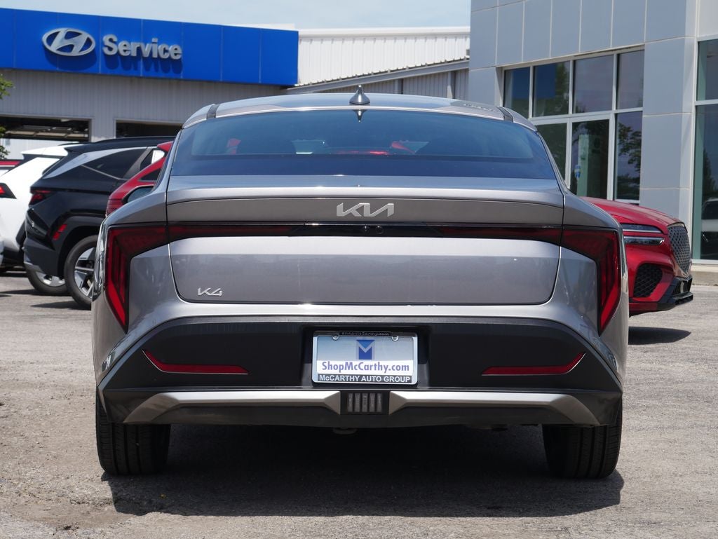 2025 Kia K4 LXS - Photo 17