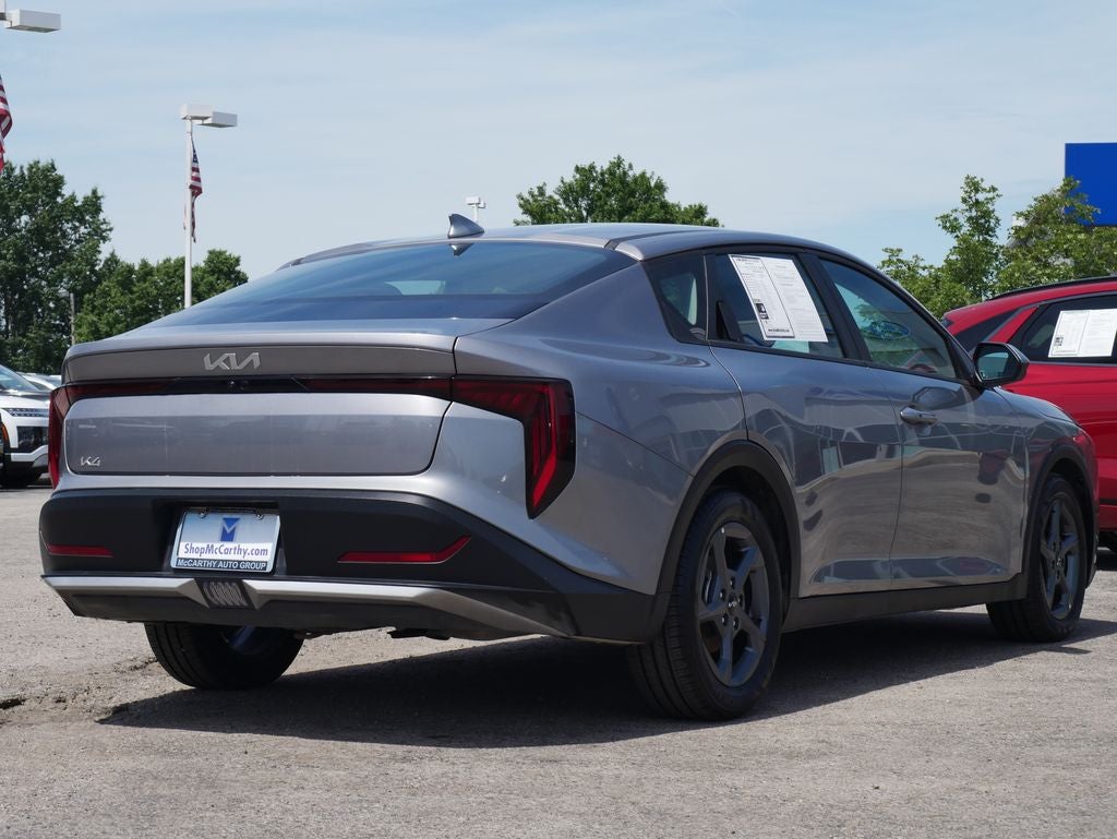 2025 Kia K4 LXS - Photo 18