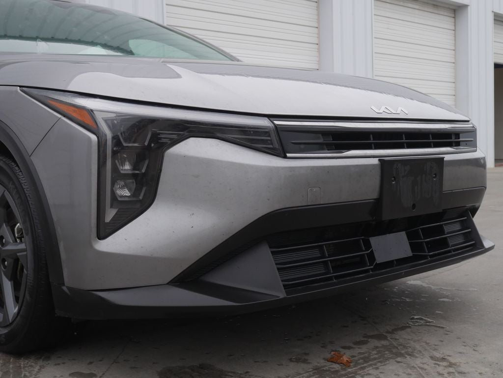 Used 2025 Kia K4 LXS with VIN 3KPFT4DEXSE090024 for sale in Kansas City