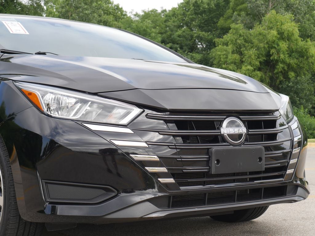 2023 Nissan Versa 1.6 SV
