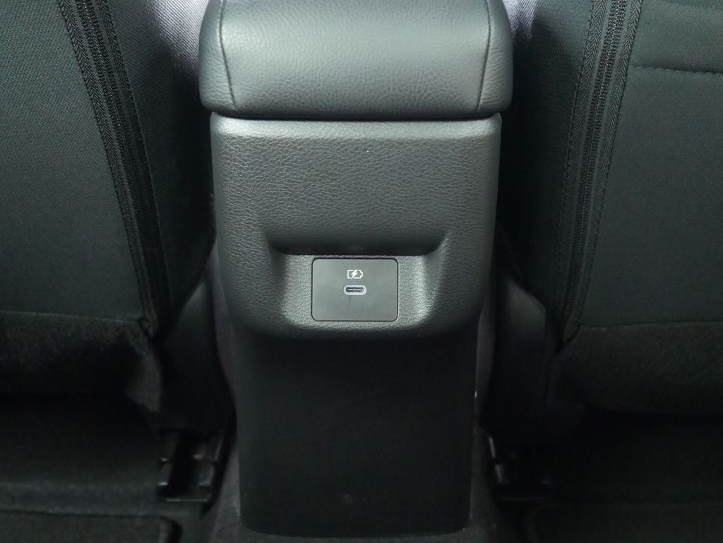 2023 Nissan Versa 1.6 SV
