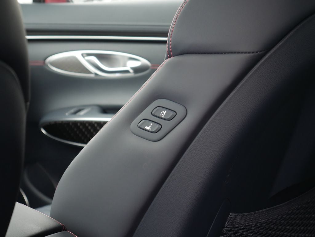 2025 Genesis GV70 3.5T Sport Prestige