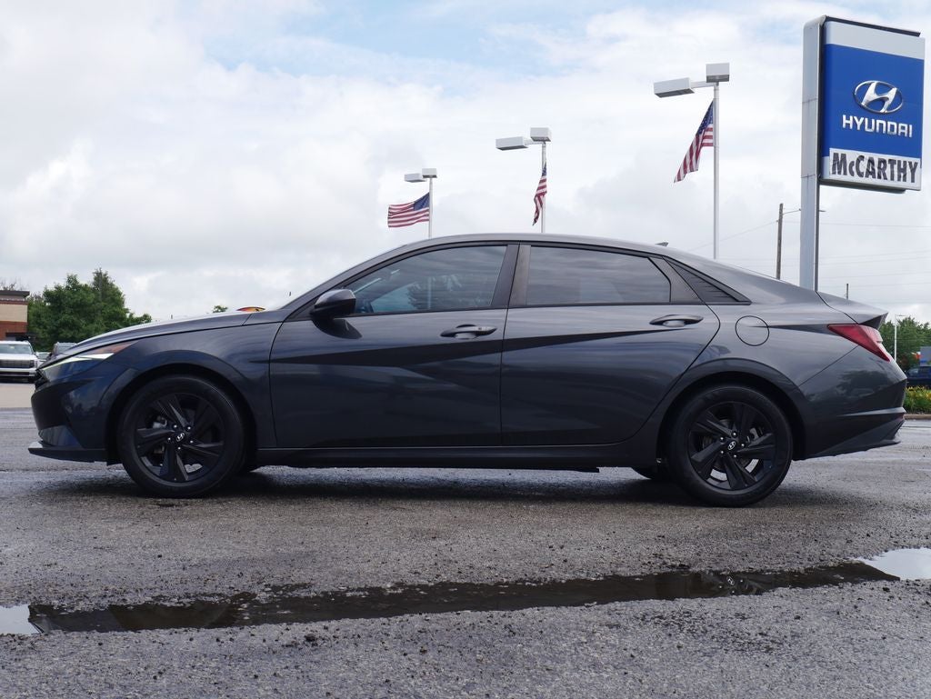 2021 Hyundai ELANTRA SEL