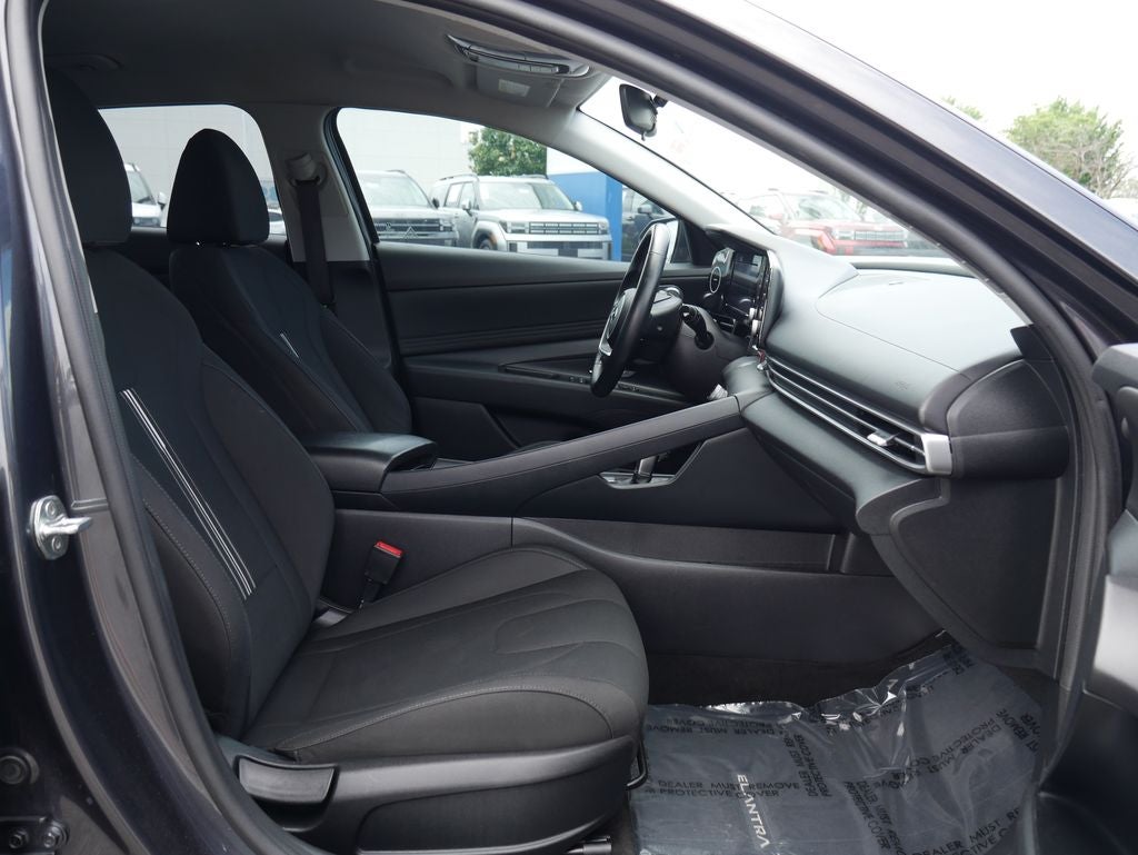 2021 Hyundai ELANTRA SEL