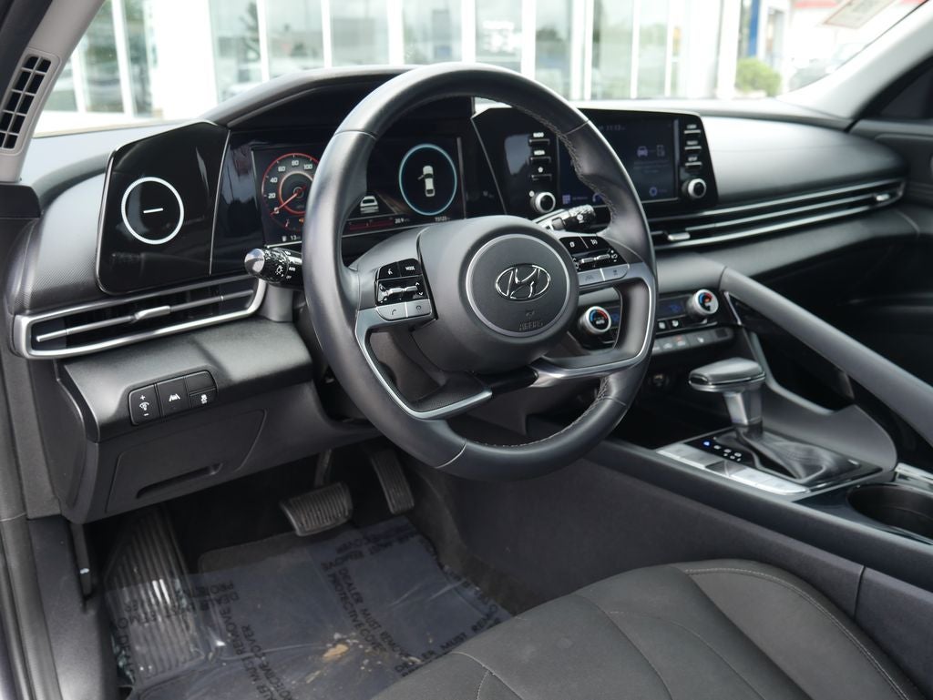 2021 Hyundai ELANTRA SEL