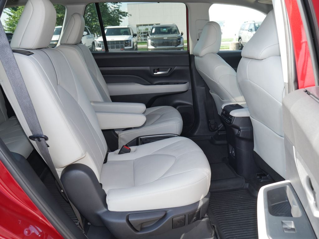 2024 Toyota Grand Highlander Platinum