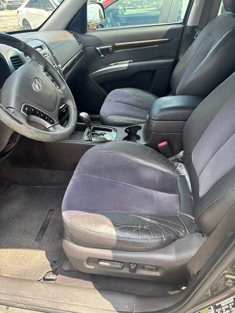 2012 Hyundai SANTA FE SE