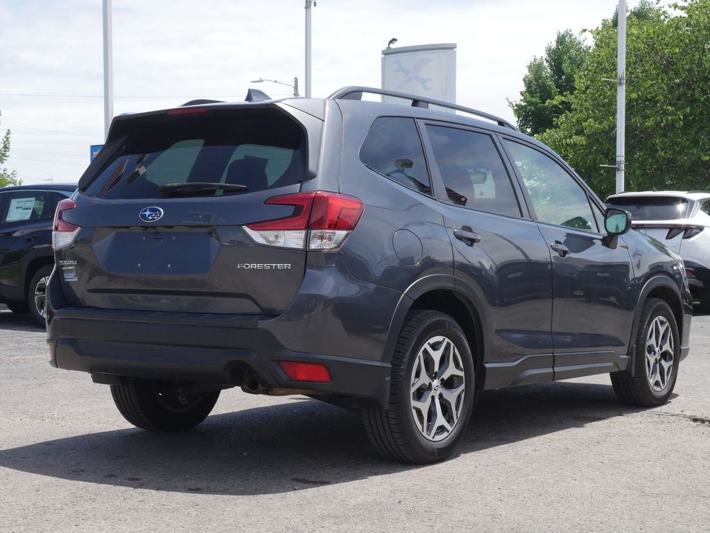 2021 Subaru Forester Premium - Photo 9