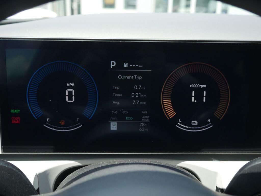 2026 Hyundai TUCSON HYBRID SEL AWD