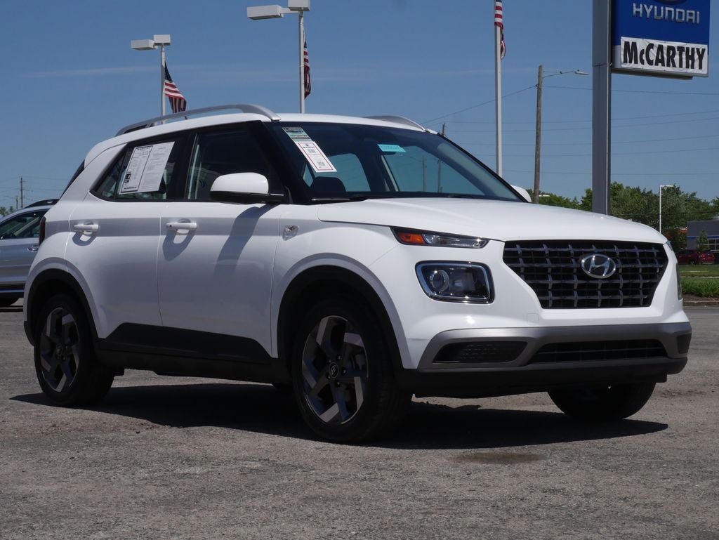 Used 2025 Hyundai Venue SEL with VIN KMHRC8A33SU375569 for sale in Kansas City
