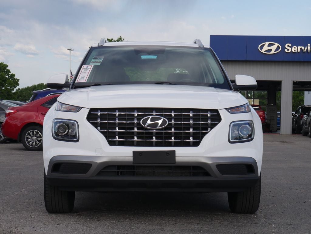 2025 Hyundai VENUE SEL